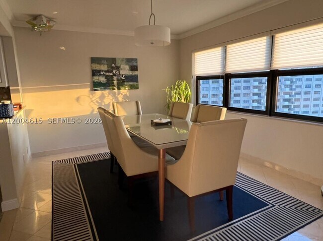 Foto del edificio - 4900 N Ocean Blvd