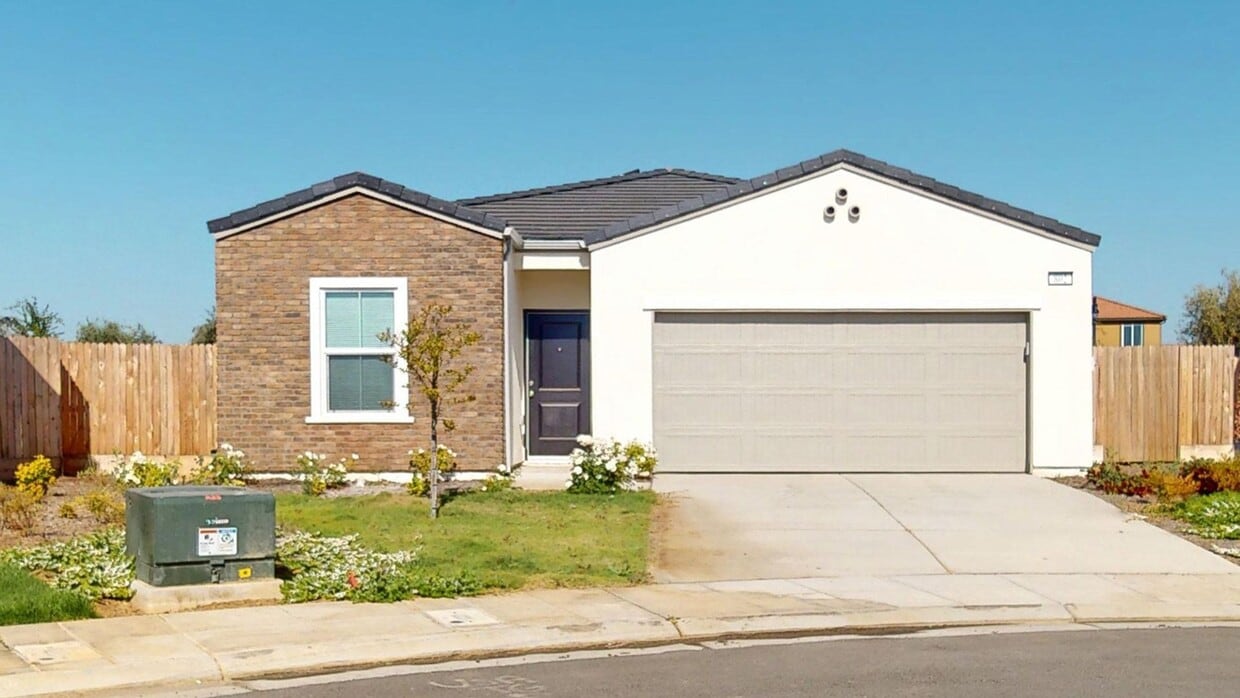 Primary Photo - 802 Atlantica Dr