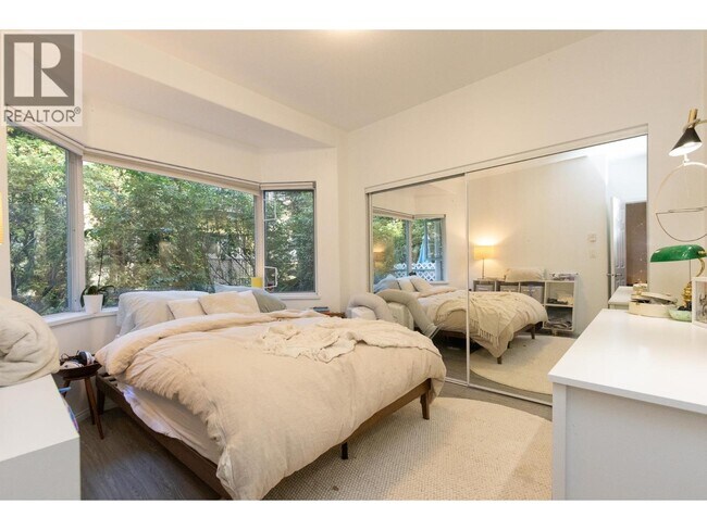 Photo du bâtiment - 177 5th St W