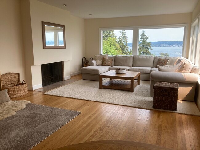 Foto del edificio - 3850 50th Ave NE