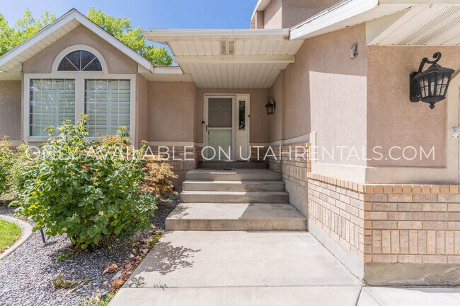 Foto del edificio - 5854 Walden Ridge Dr