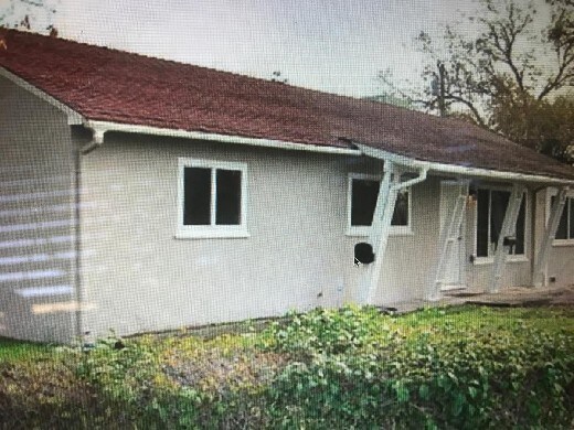 Primary Photo - 4250 N Commerce St