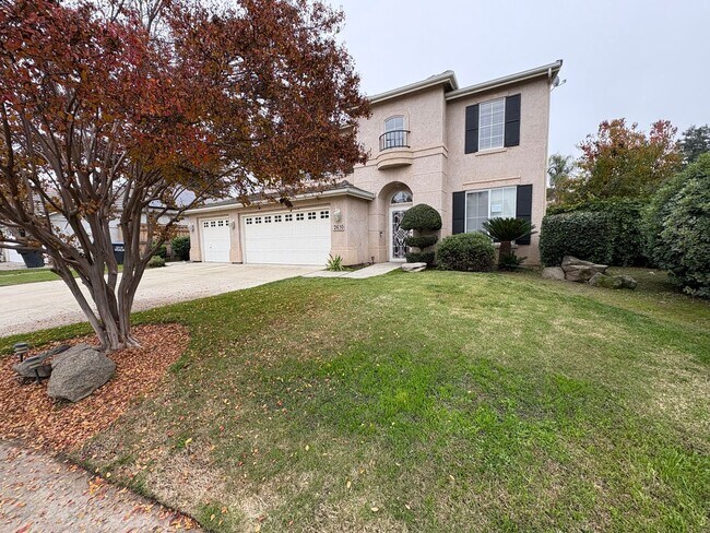Foto del edificio - Spectacular home available now in a great neighborhood!
