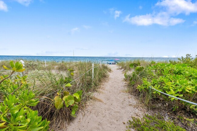 Foto del edificio - 1461 S Ocean Blvd