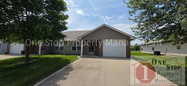 Foto del edificio - Beautiful 4 Bedroom 2 Bathroom in Grain Valley!