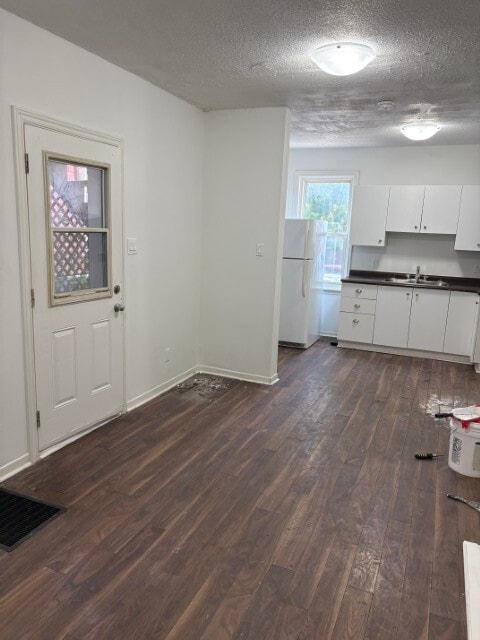 Building Photo - 65 Adeline St