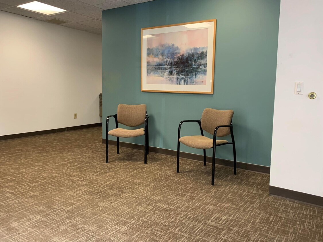 Primary Photo - 3801 Regent St