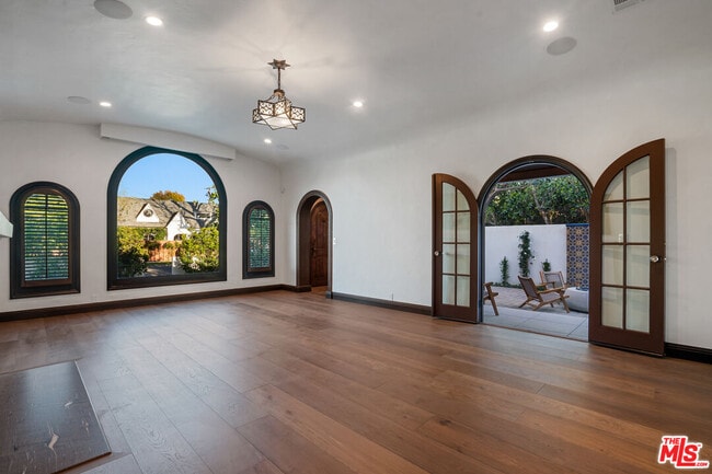 Foto del edificio - 4265 Denny Ave