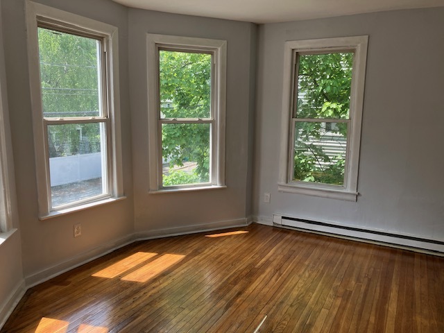 Primary Photo - 163 Wood St