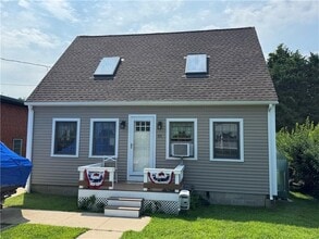 Building Photo - 111 Upland Rd