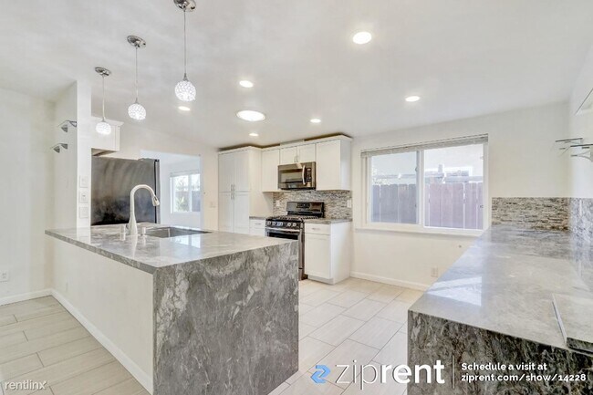 Building Photo - 4 br, 3 bath House - 570 Maitland Ave, San...
