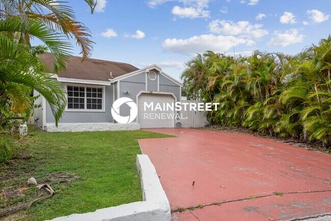 Foto del edificio - 3 Bedroom Pet-Friendly Home in Miramar, FL with Main Street Renewal