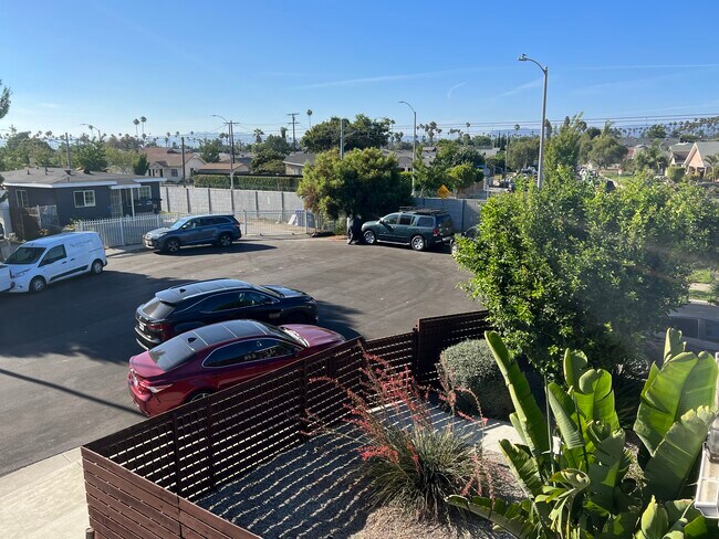 Foto del edificio - 3748 3rd Ave