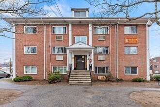 Building Photo - 154 2nd St