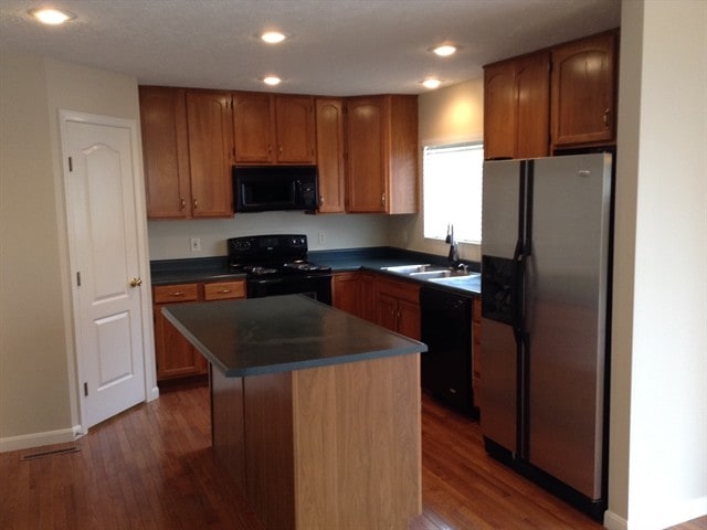 Foto del edificio - 1205 Emery Ridge Dr