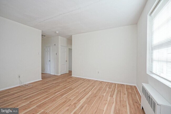 Building Photo - 671 Franklin Pl