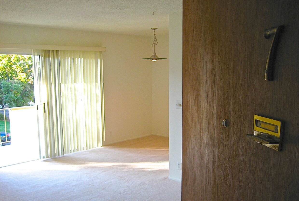1402-s-saltair-ave-los-angeles-ca-90025-apartments-in-los-angeles