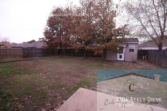 Foto del edificio - 3704 Keely Dr