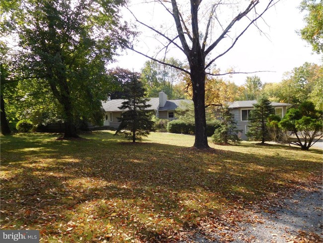 Building Photo - 207 Carter Rd