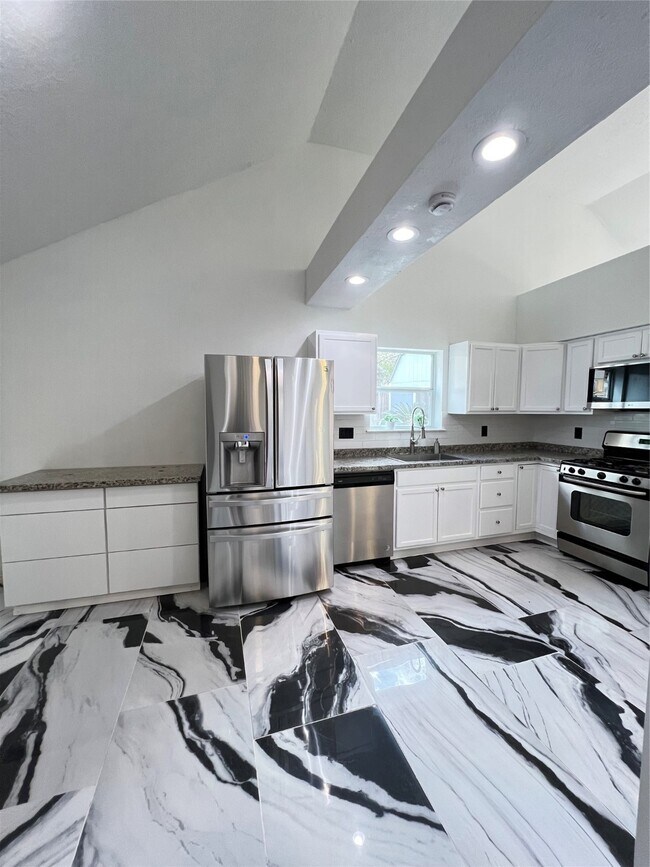 Foto del edificio - 10123 Early Spring Dr