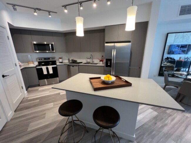 Building Photo - 200 Hialeah Dr