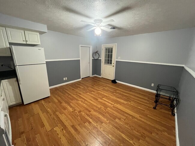 Living room - 42 Harley Dr