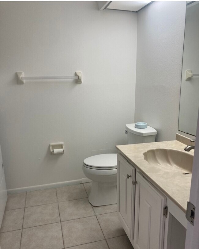 Building Photo - 11866 Quail Run Dr