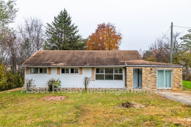 Photo - 4520 Nicholas Rd NW House