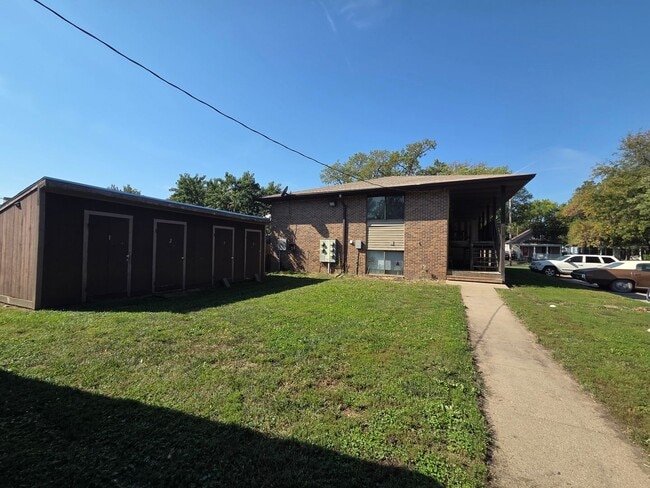 Building Photo - 2438 S 10th St