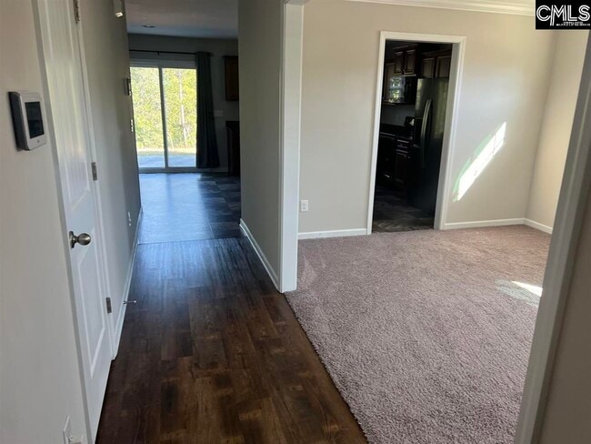 Building Photo - 645 Teaberry Dr