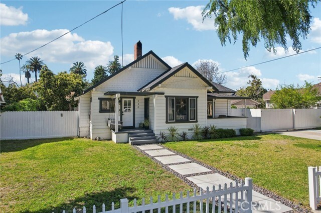 Foto del edificio - 230 S B St