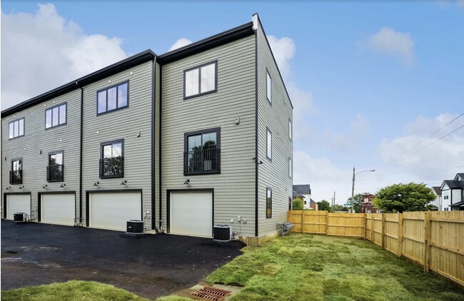 Building Photo - 357 Loeffler Ave