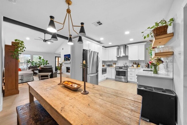 Building Photo - 7901 Seminary Ridge Dr