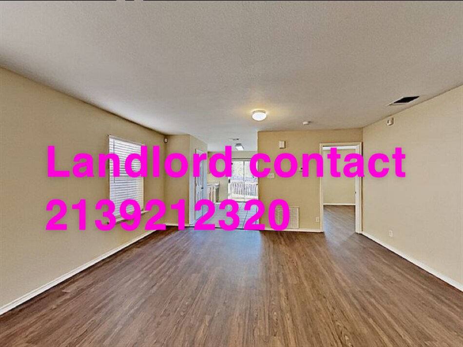 Foto del edificio - 6322 Wild Flower Way