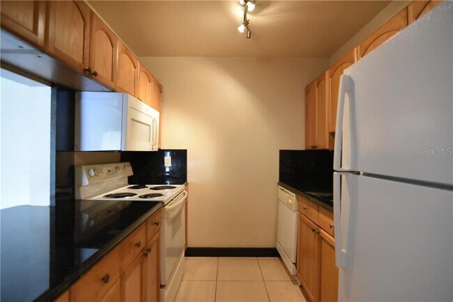 Building Photo - 3270 S Semoran Blvd