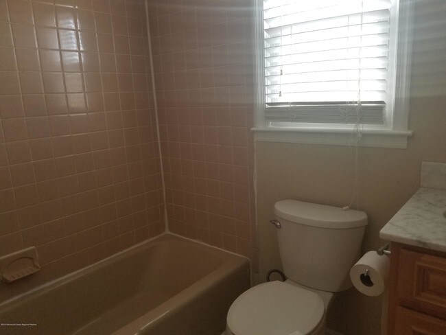 Foto del edificio - 1171 Fischer Blvd