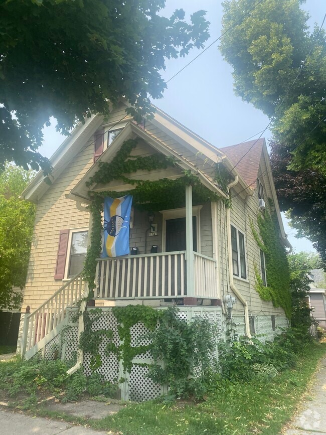 Milwaukee, WI Condos For Rent (with photos) Page 2