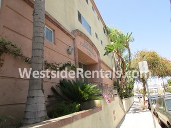 Primary Photo - 2002 4th St