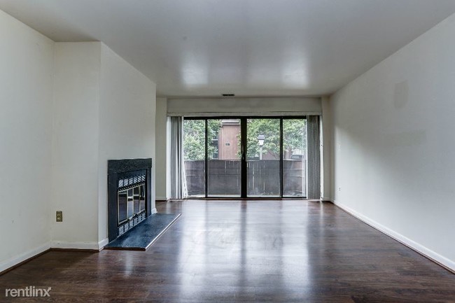 Building Photo - 2 br, 2 bath Condo - 5570 Vantage Point