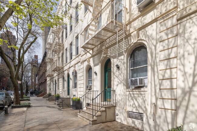 Building Photo - 523-533 E 84th St.