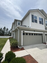 Building Photo - 670 Grover Ln