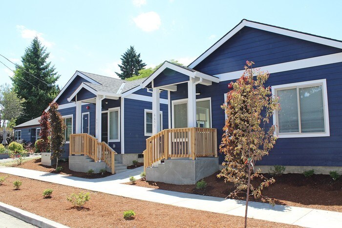 Primary Photo - 6627 N Montana Ave