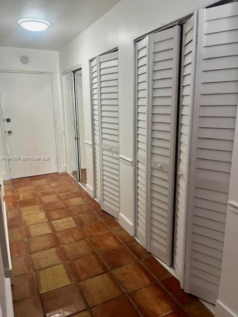 Foto del edificio - 7904 West Dr