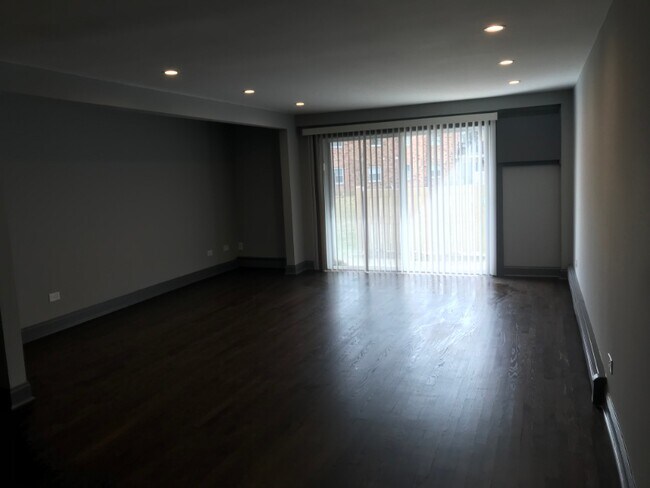 Foto del edificio - 10033 Walnut Terrace