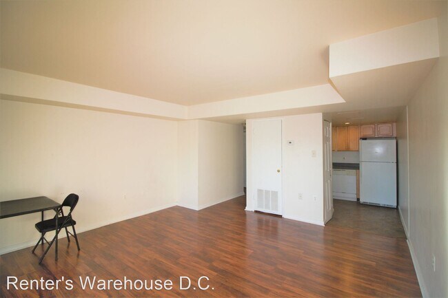 Foto del edificio - 1 br, 1 bath House - 4 Canterbury Sq #101