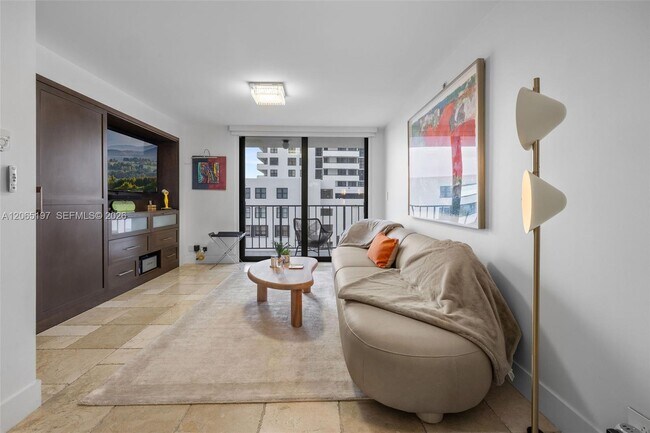 Foto del edificio - 2625 Collins Ave