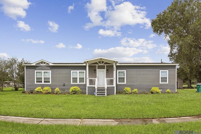 Building Photo - 5711 Rollins Rd