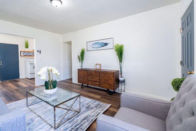 Foto del edificio - 859 S Beverly St