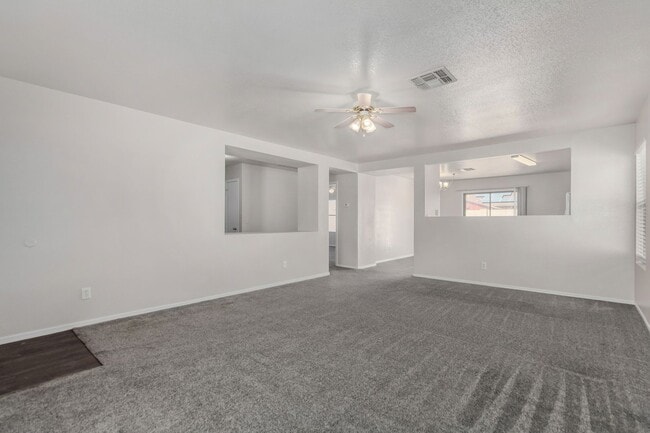 Building Photo - Charming 3 bedroom in El Mirage!