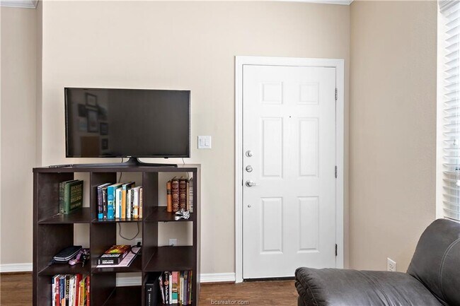 Foto del edificio - 1198 Jones-Butler Rd